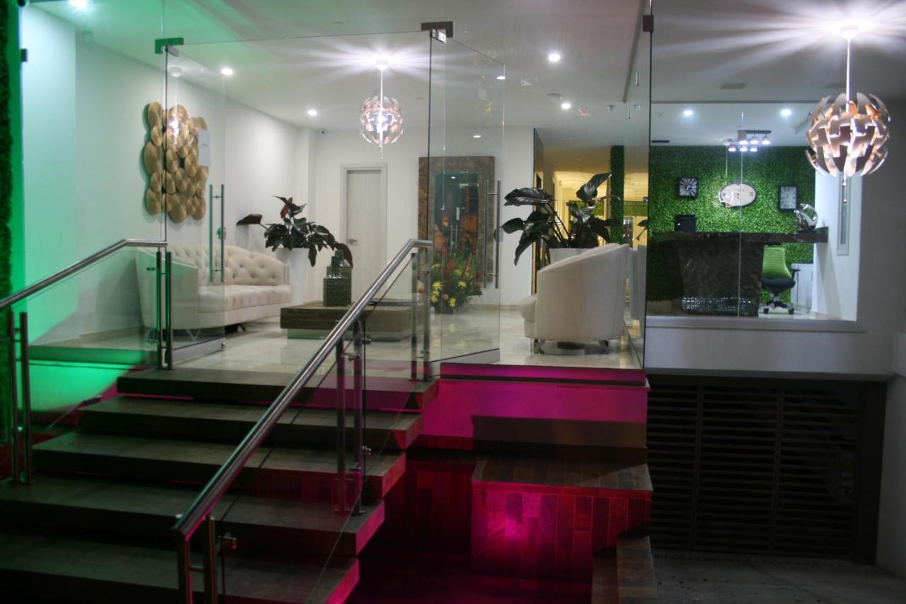 Hotel Madeiro Medellin Exterior photo